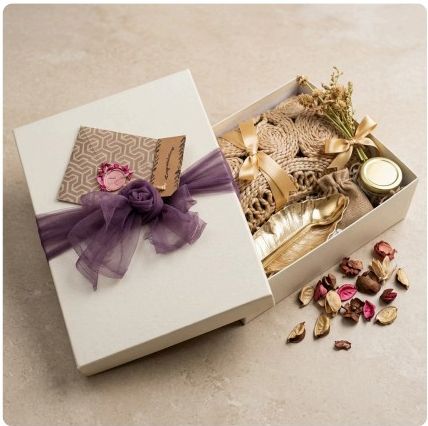 Untosa bespoke gift 7